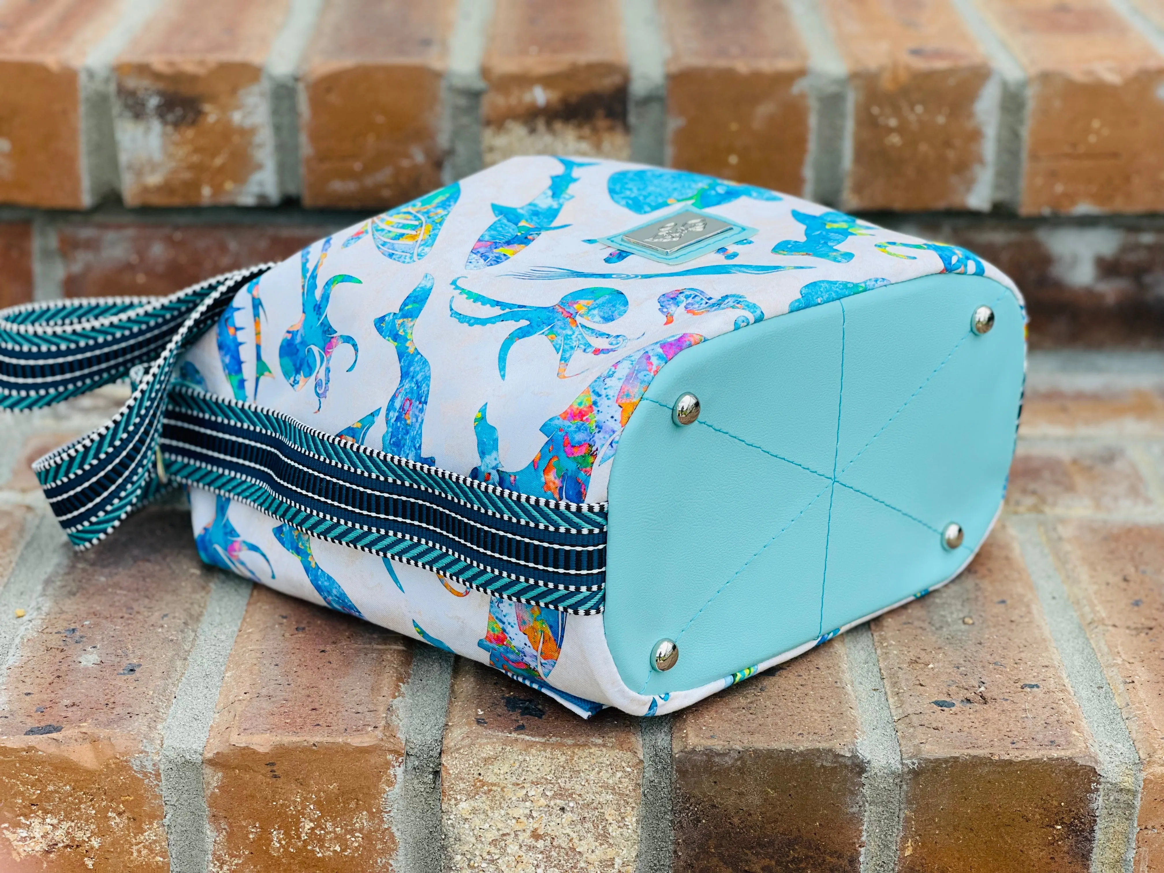 The Krystal Convertible Handbag in Sealife 1
