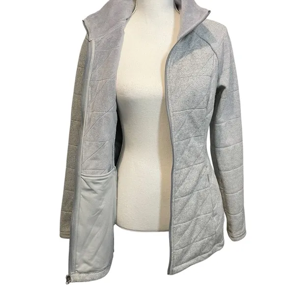 The North Face Gray Fitted Women’s Winter Jacket.  Size S