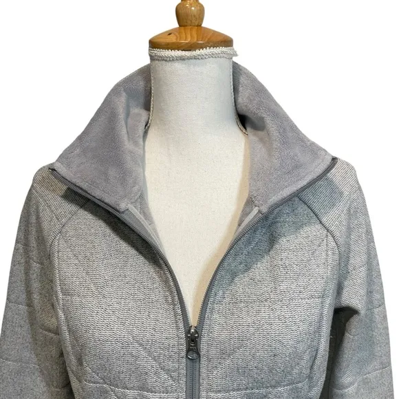 The North Face Gray Fitted Women’s Winter Jacket.  Size S