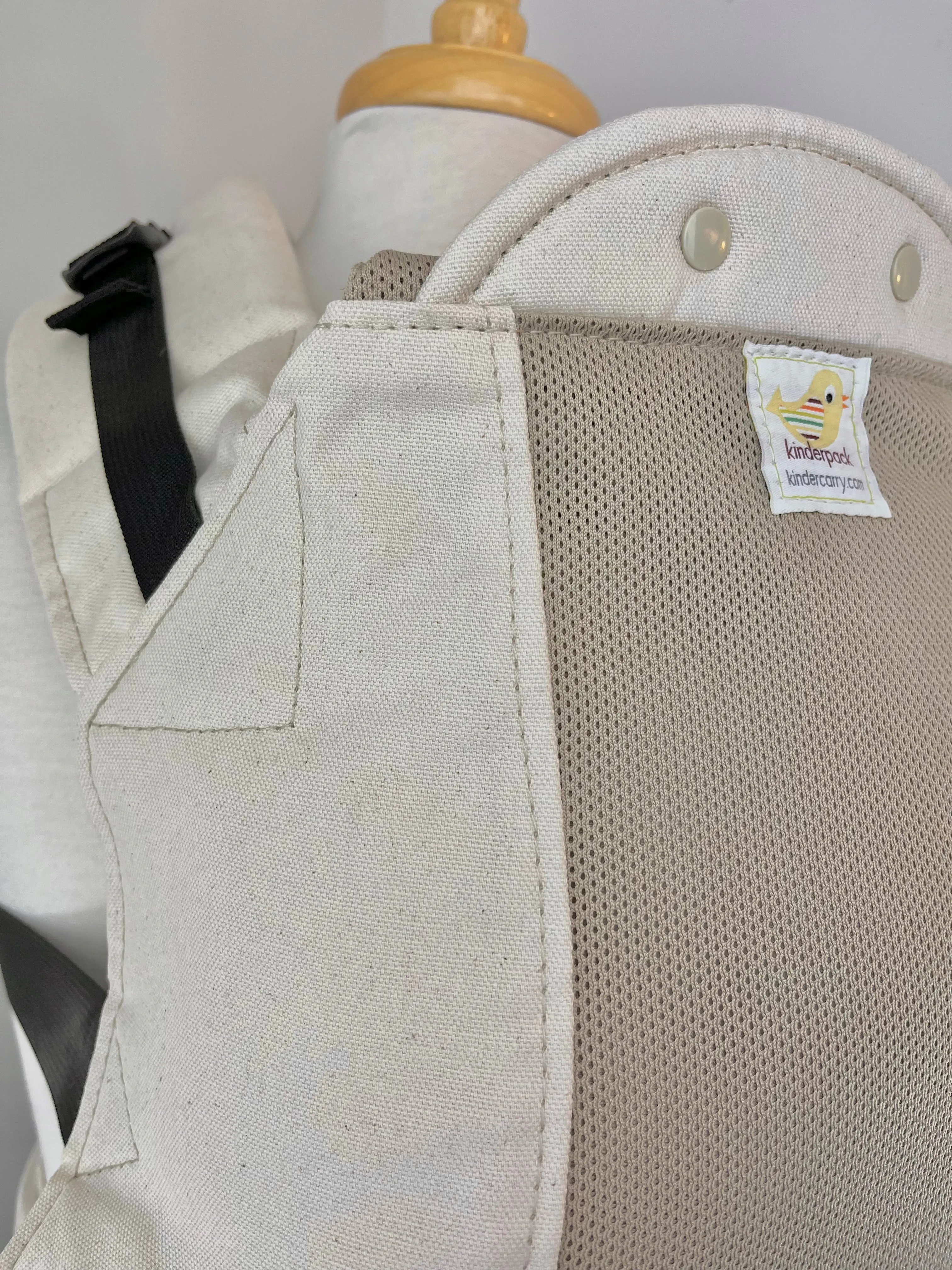 Toasted Oat Organic Cotton with Koolnit- Infant Kinderpack
