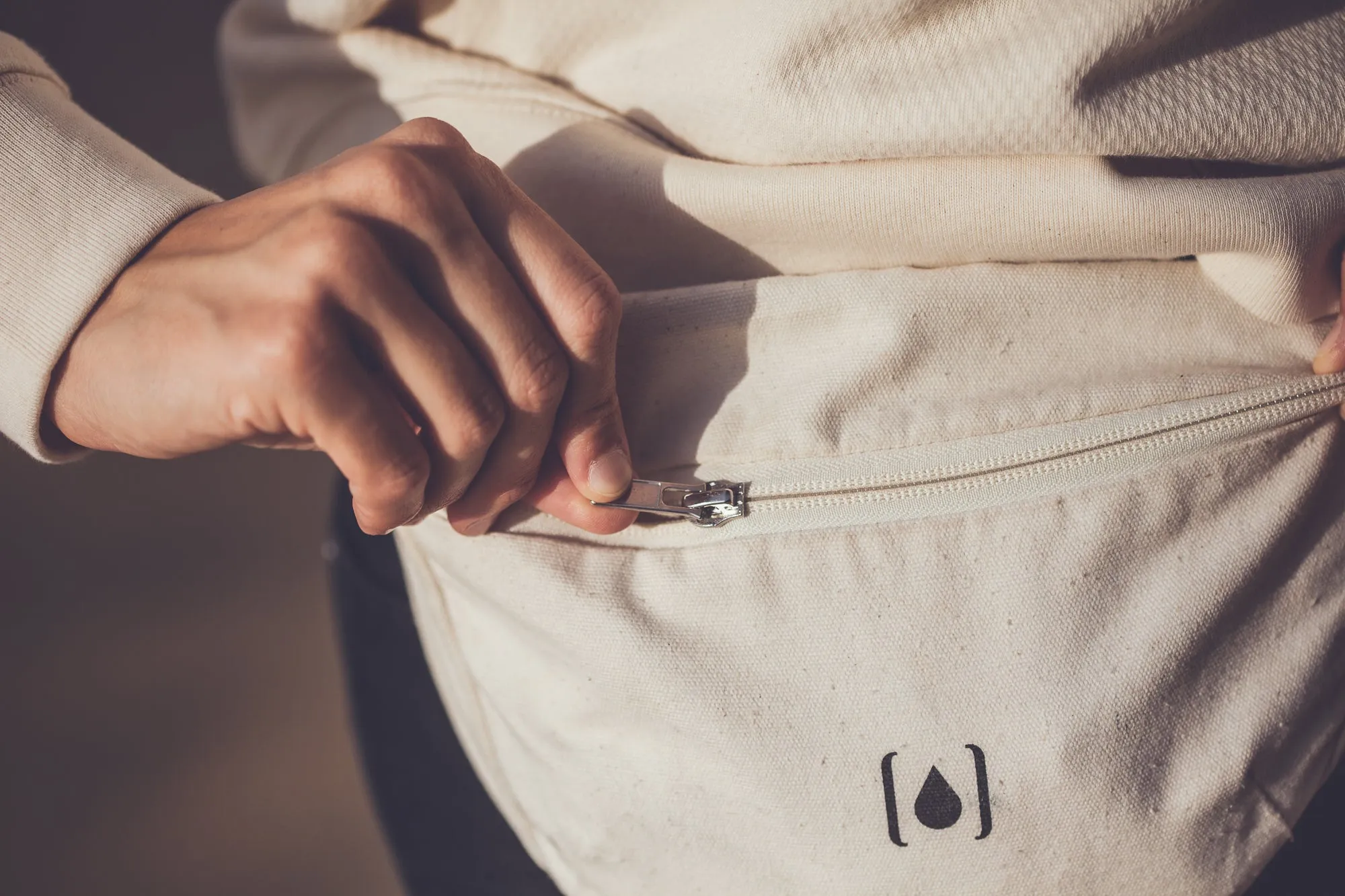 UNISEX RECYCLED BELT BAG