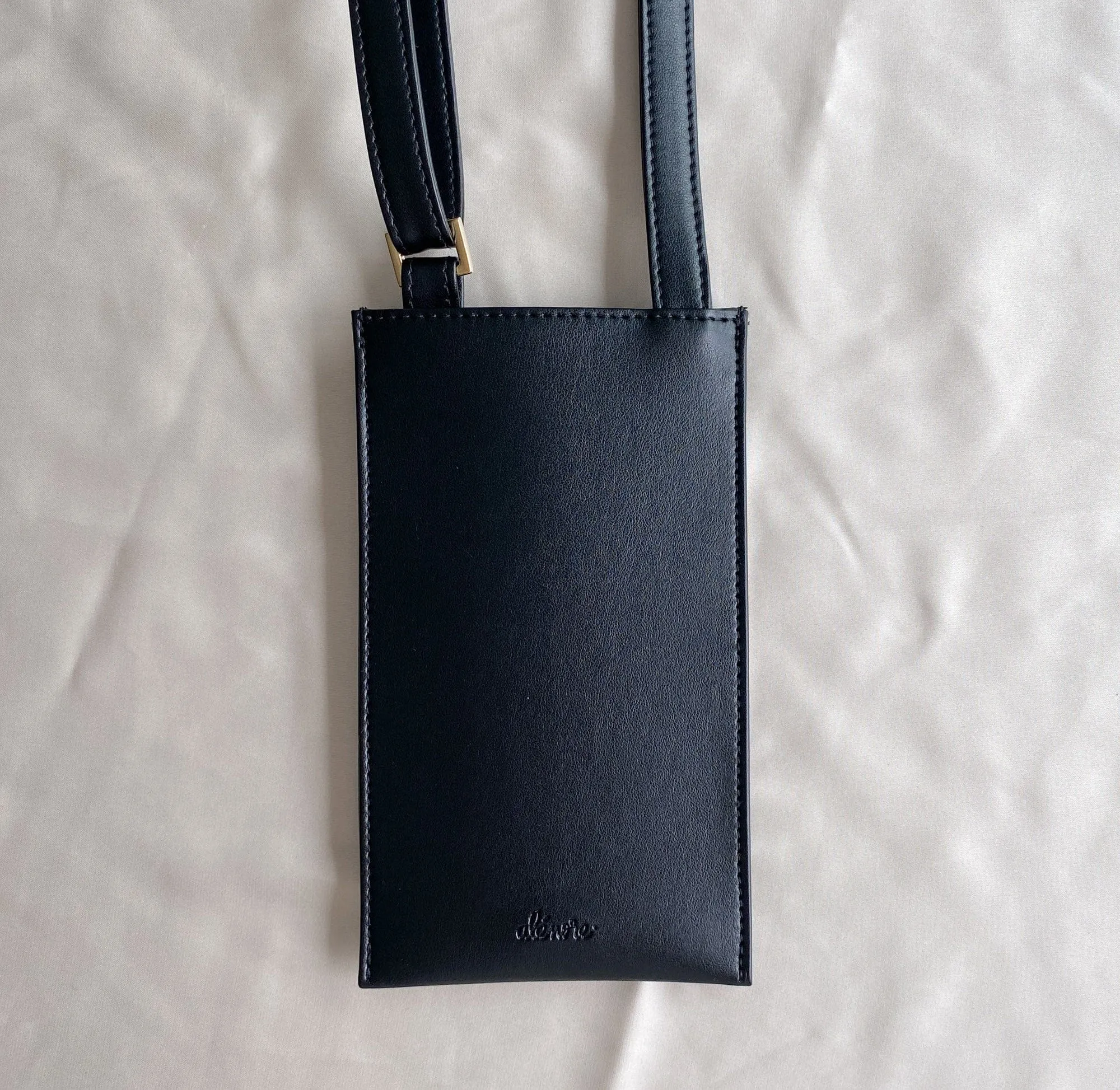 Vanilla Vegan Apple Leather Pouch | Black