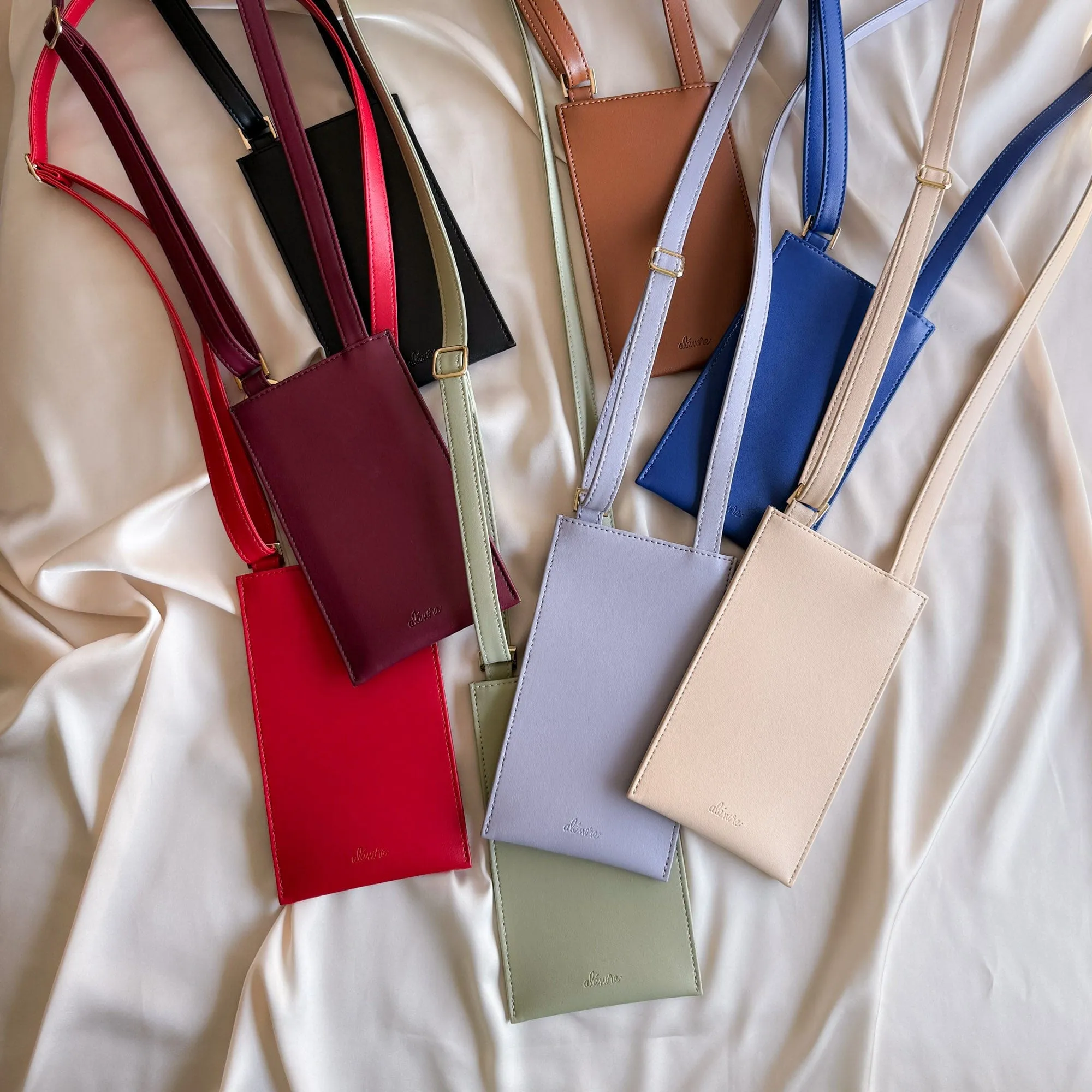 Vanilla Vegan Apple Leather Pouch | Royal Blue