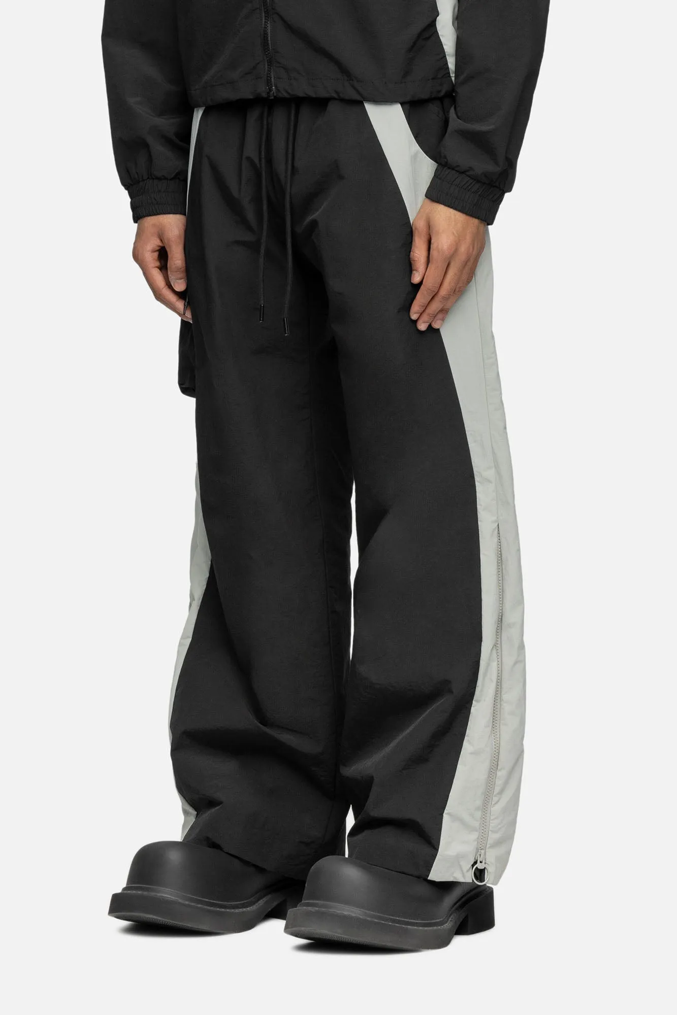 W2 CARGO MONO