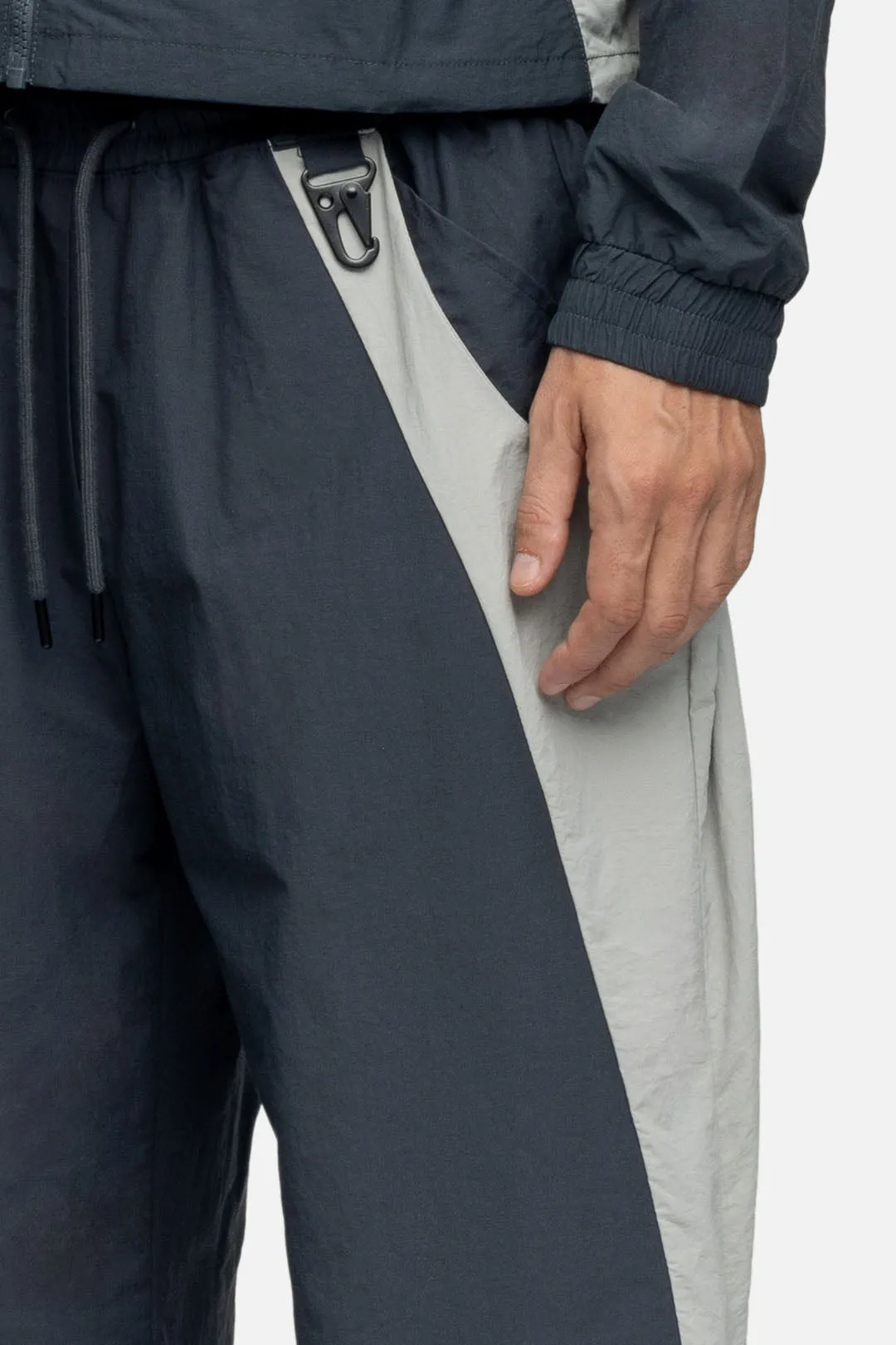 W2 CARGO TWILIGHT
