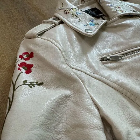Women’s Floral Embroidered Moto Jacket Faux Leather Medium Ivory Multicolor