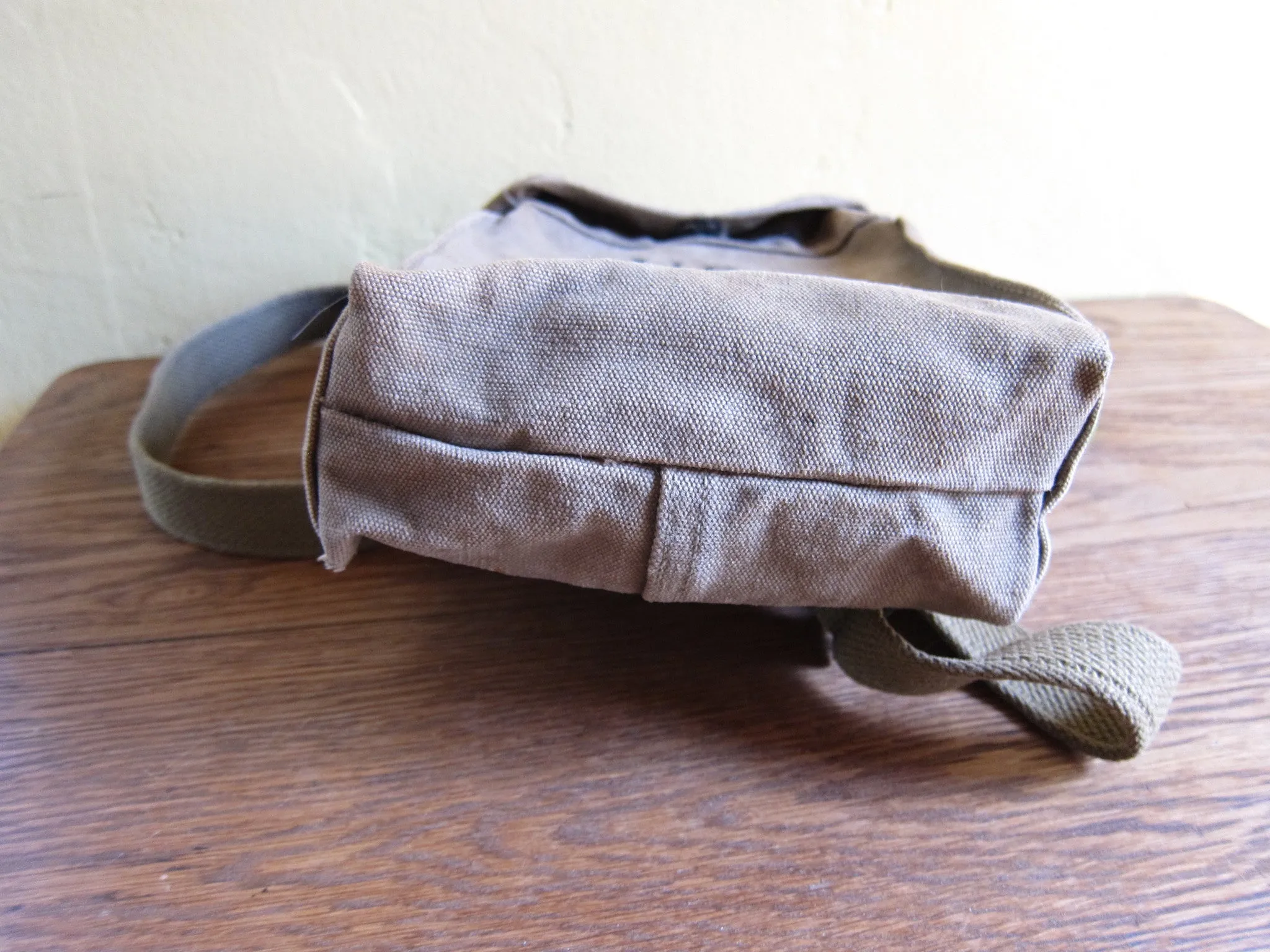 WW2 Canvas Magazine Shoulder Bag by G B Mfg Co, 1942