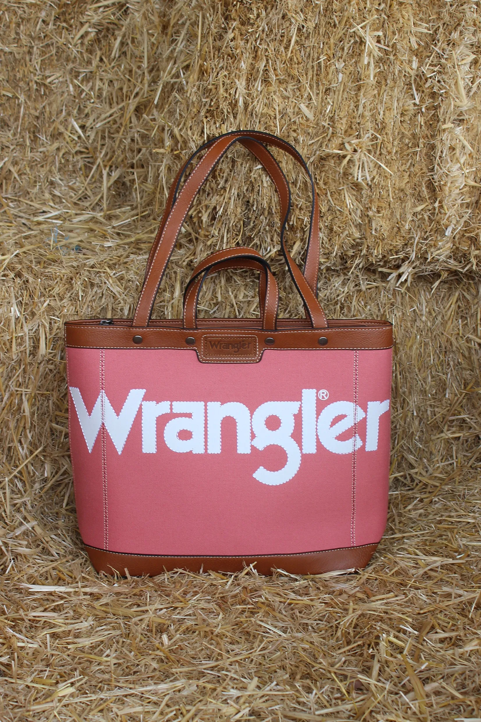 X5W2985BAG Wrangler Canvas Iconic Logo Tote Pink