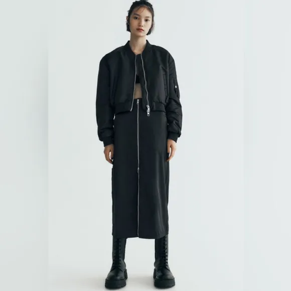 Zara Black Zippered Nylon Skirt NWT